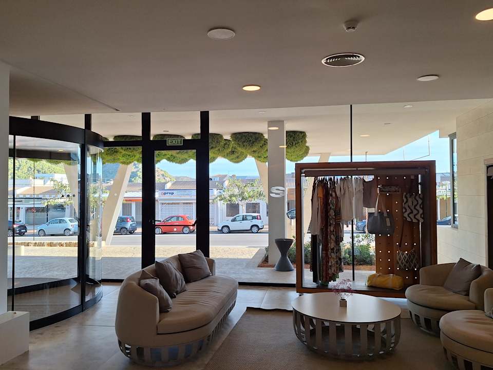 Lobby Hotel & Spa S'Entrador Playa