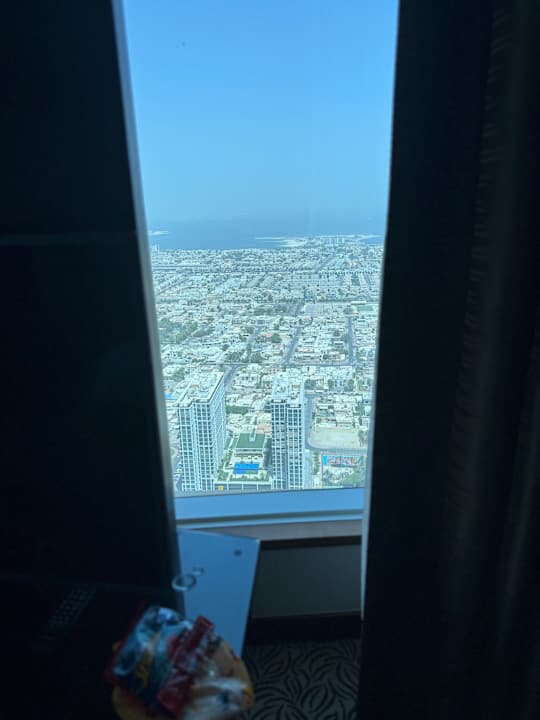 Zimmer Rose Rayhaan by Rotana