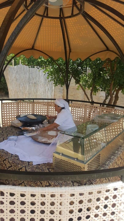 Gözleme am Strand Litore Resort & Spa