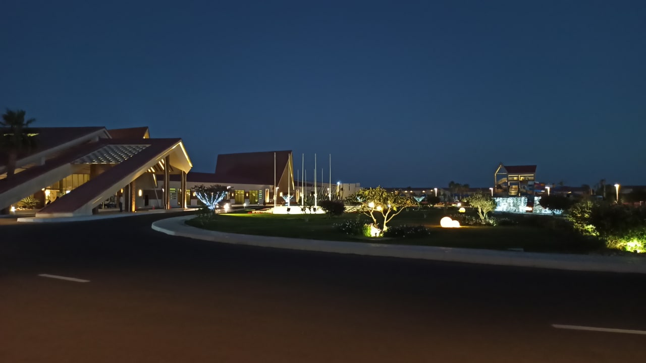 Außenansicht Pickalbatros Sea World Resort - Marsa Alam