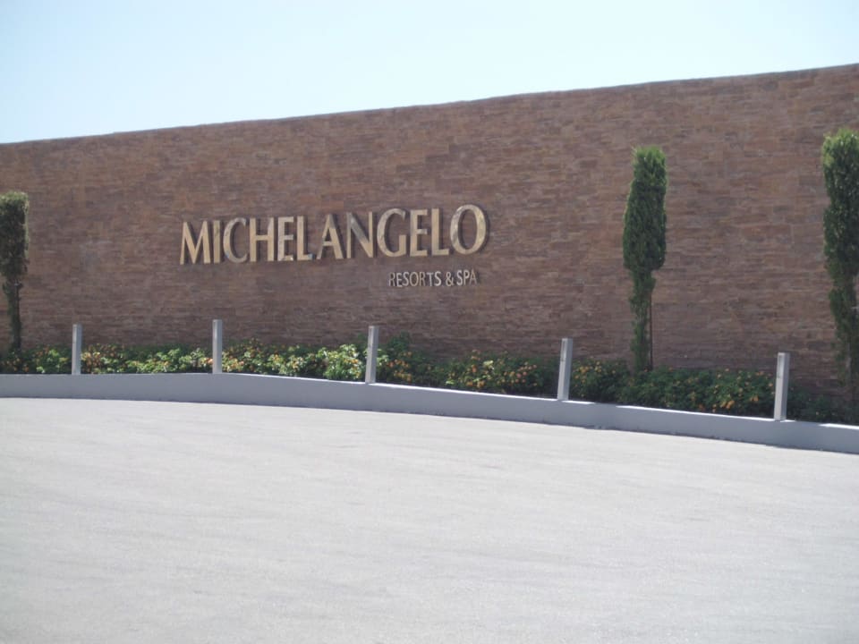 1. Blick Michelangelo Resort & Spa