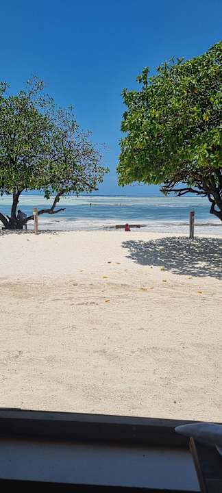 Strand Neptune Pwani Beach Resort & Spa
