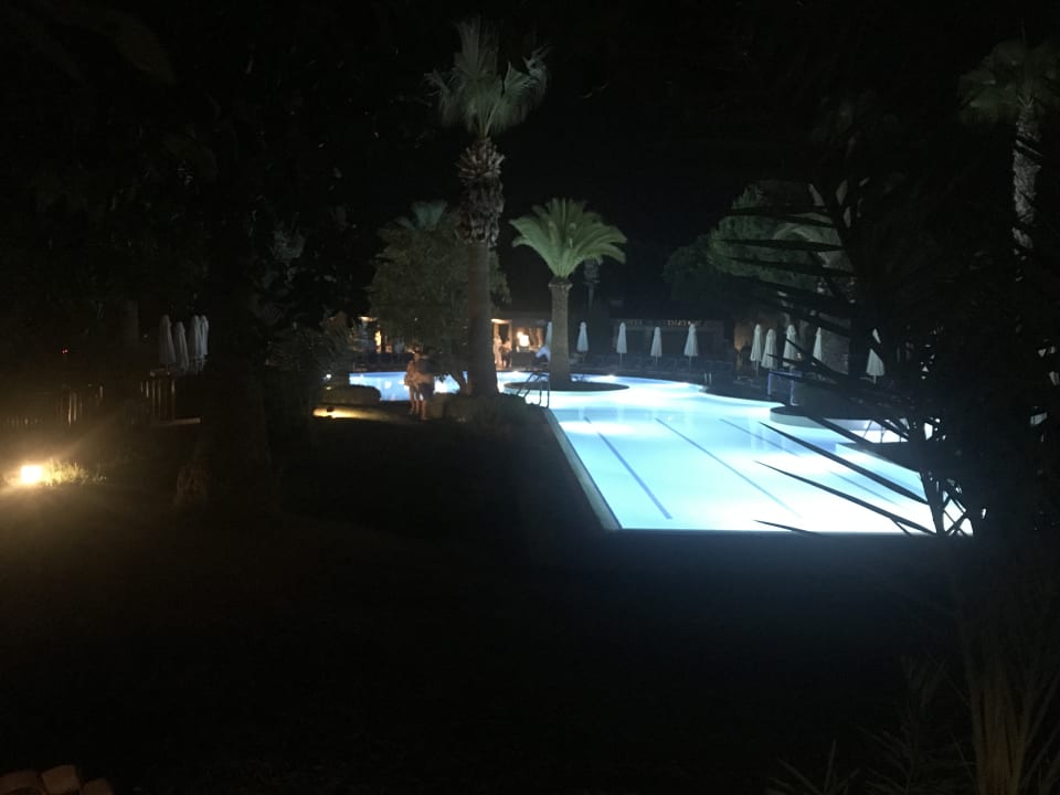Pool Hotel Grand Side