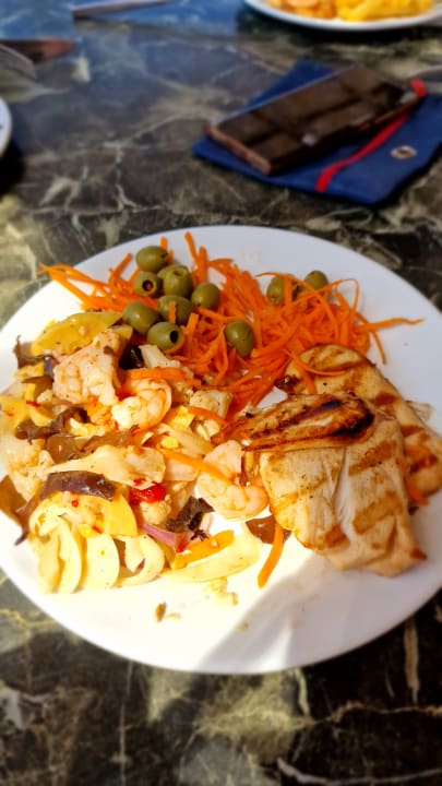 Gastro Crystals Beach Resort Belle Mare, a member of Radisson Individuals