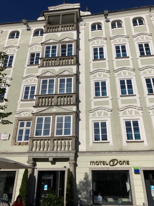 Außenansicht Motel One Linz - Hauptplatz