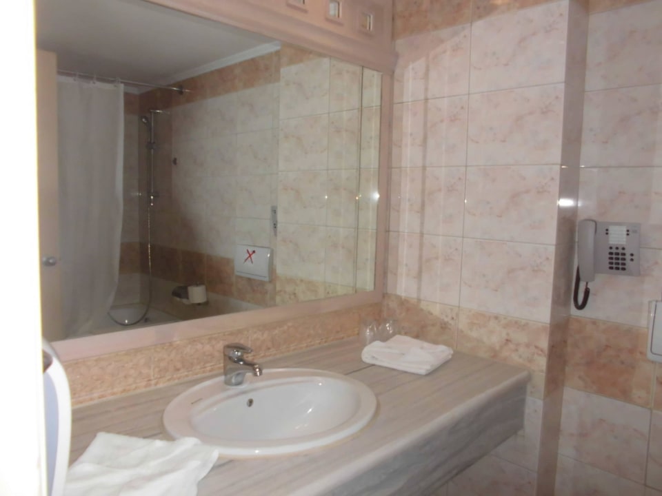 Bad Lindos Princess Beach Resort & Spa