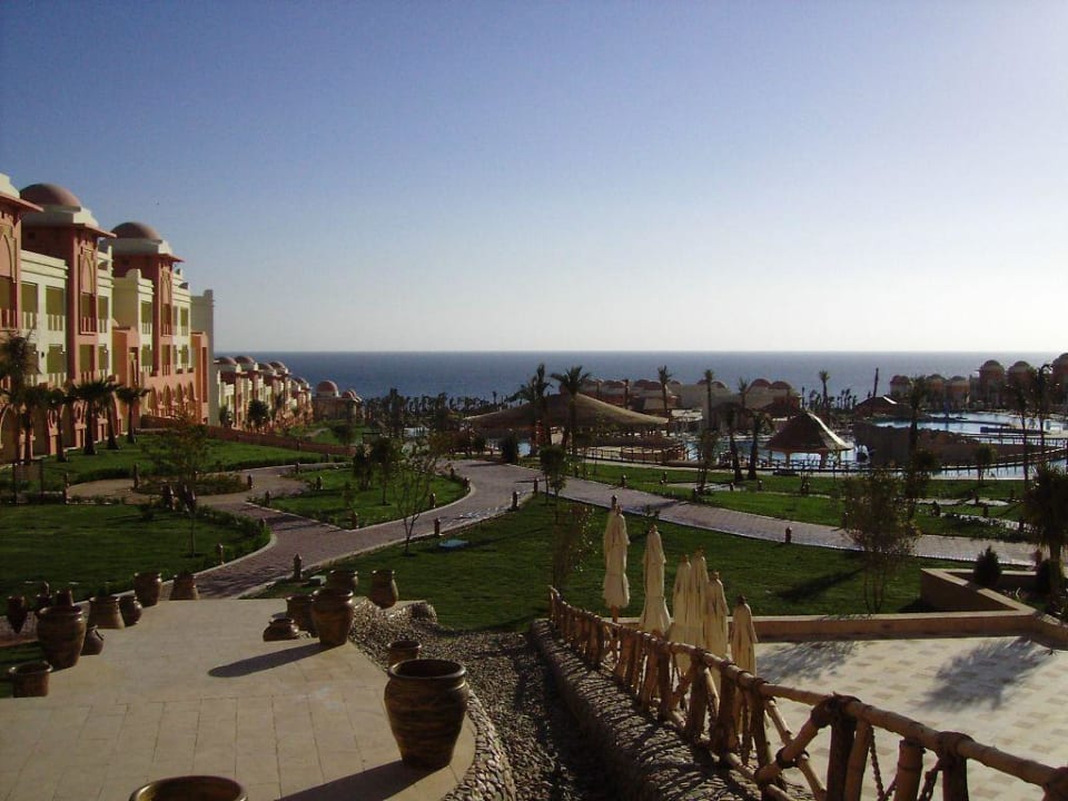 Aussicht auf die Anlage Serenity Alpha Beach