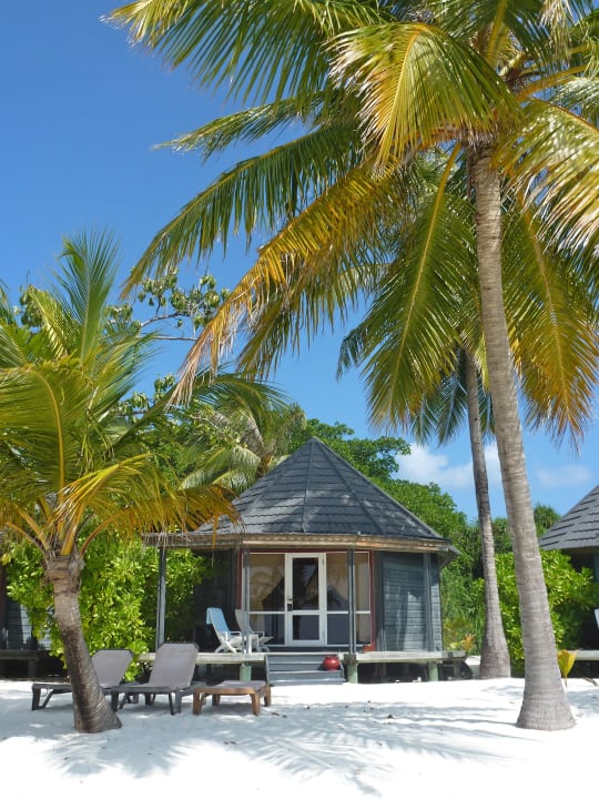 Unsere Jacuzzi-Beachvilla No. 145 Kuredu Island Resort & Spa