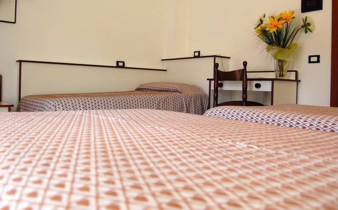 Camera tripla Hotel Albergo Visconti