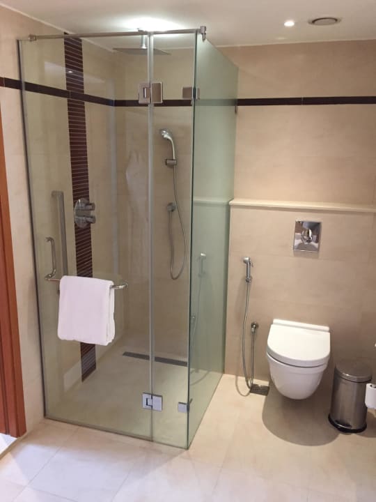 Dusche Hilton Bangalore Embassy GolfLinks