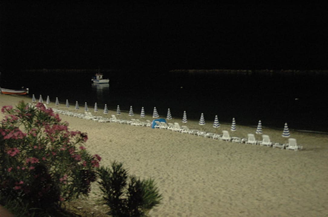 Strand abends Hotel Melissa