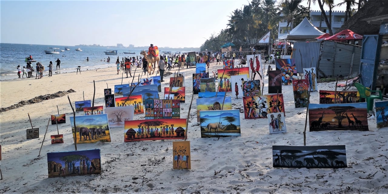 Strand Bahari Beach Hotel