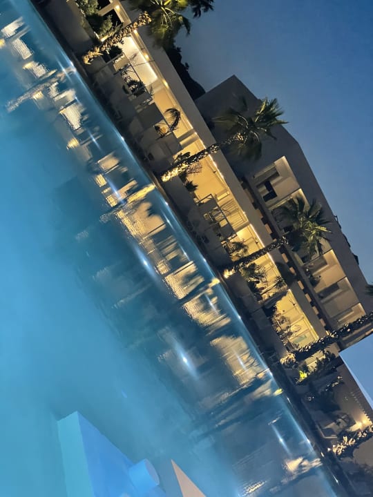 Pool White Dreams Resort & Anex