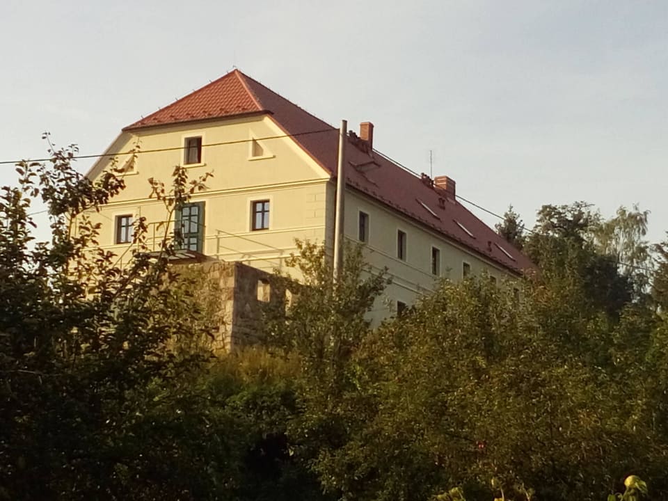Gościniec pod Gruszą Gościniec Pod Gruszą