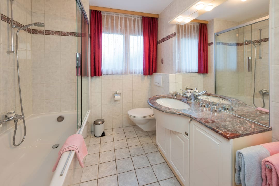 Zimmer Helvetia Apartments