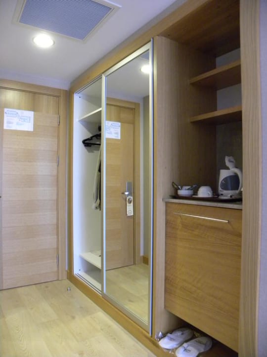 Zimmer Eingang, Safe & Mini Bar Trendy Palm Beach (Adults Only, 16+)