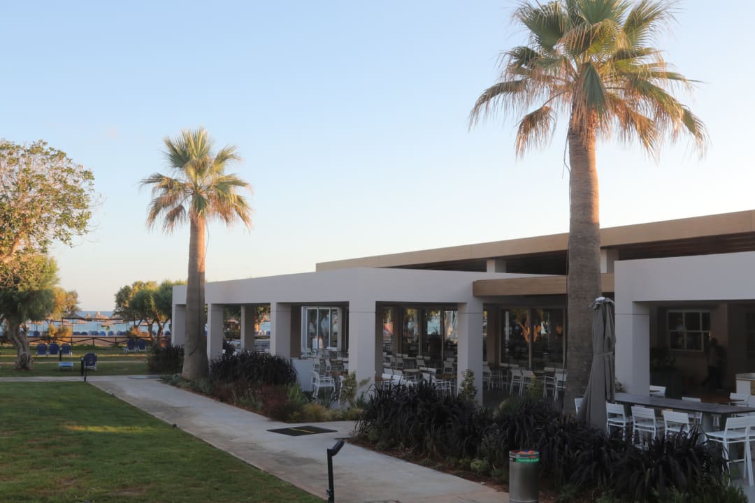 Gastro Anissa Beach & Village