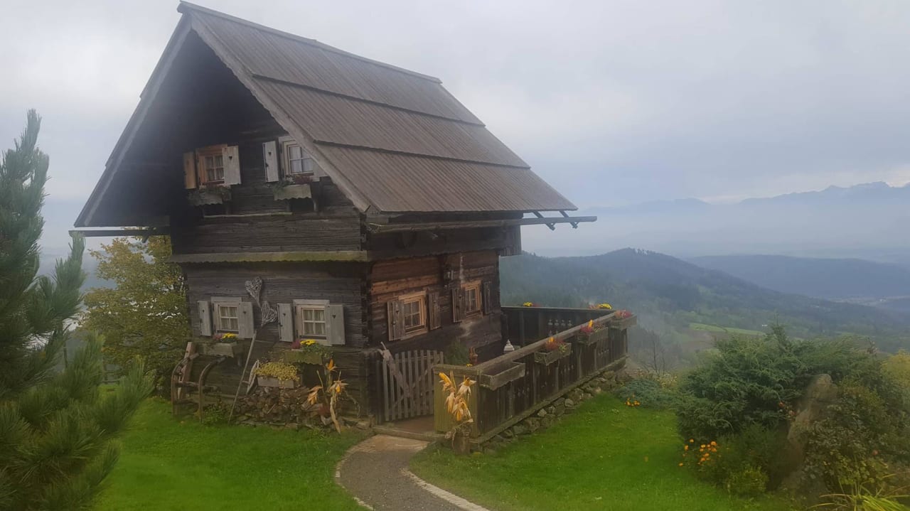 Außenansicht Gipfelhaus Magdalensberg