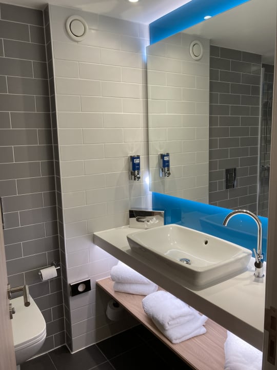 Zimmer Holiday inn express Edinburgh City West