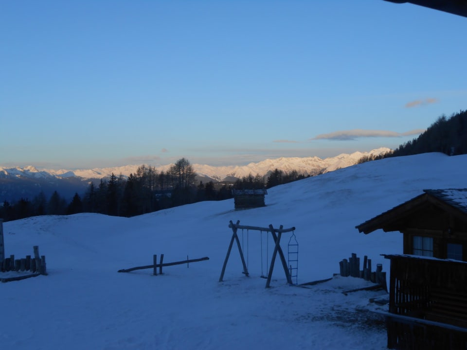 Spielplatz Kreuzwiesen Almhütte