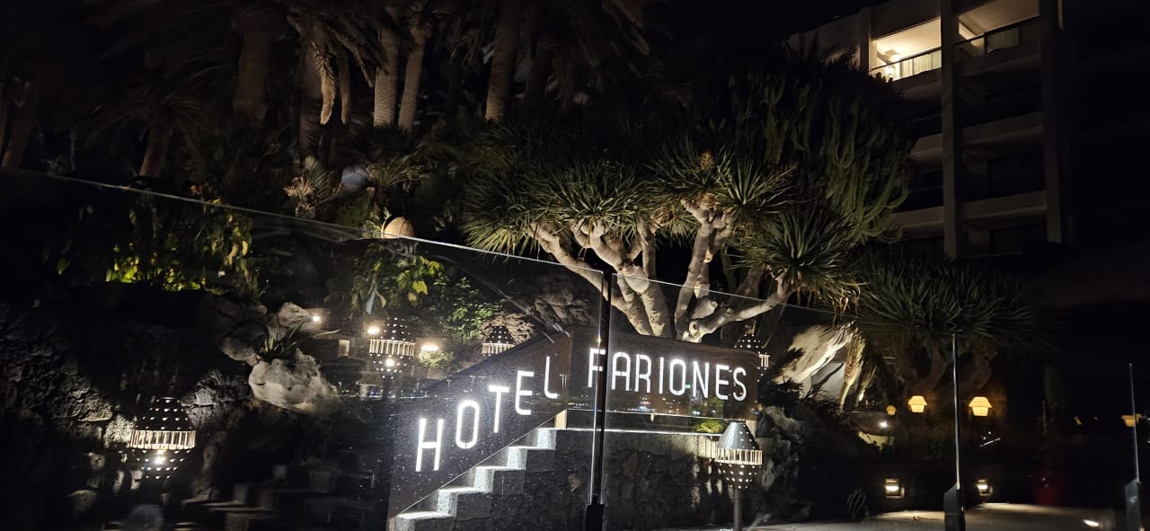 Außenansicht Hotel Fariones