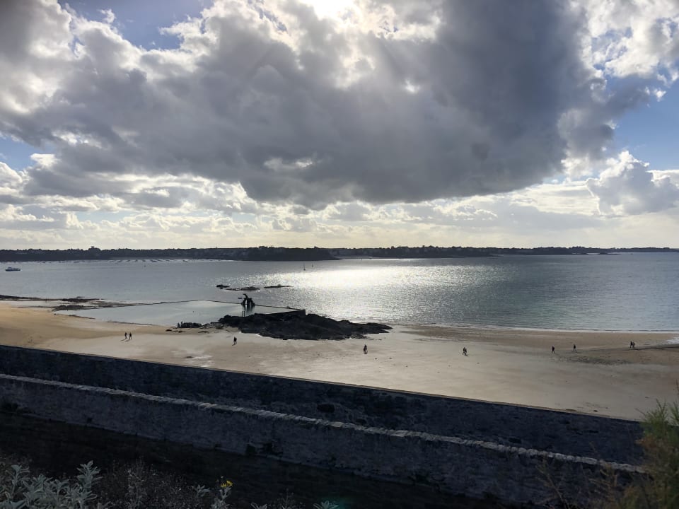Ausblick Golden Tulip Saint Malo– Le Grand Bé