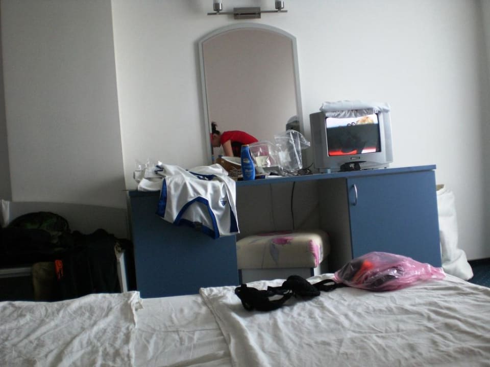 Schreib- / Fernsehtisch Hotel Sineva Beach