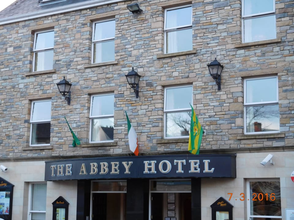 Eingang Abbey Hotel Donegal