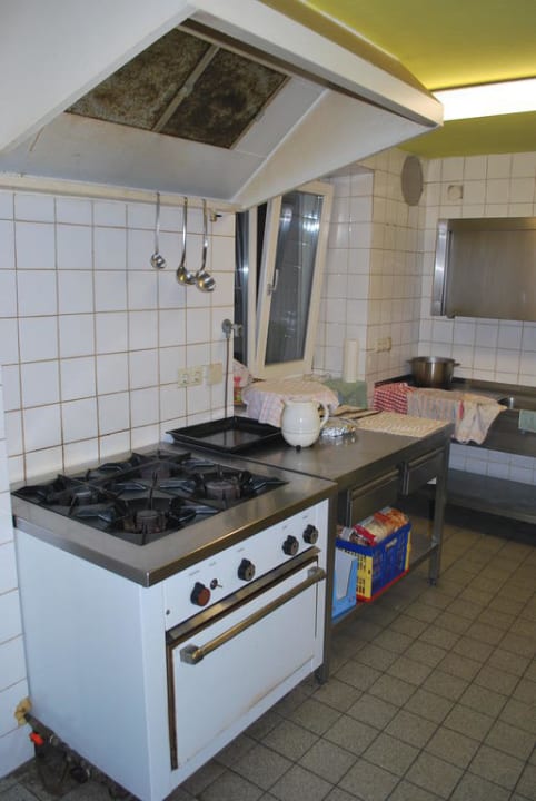 Teil der großen Küche Ferienhäuser Rössle