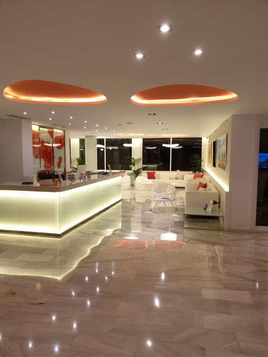 Lobby Grupotel Amapola