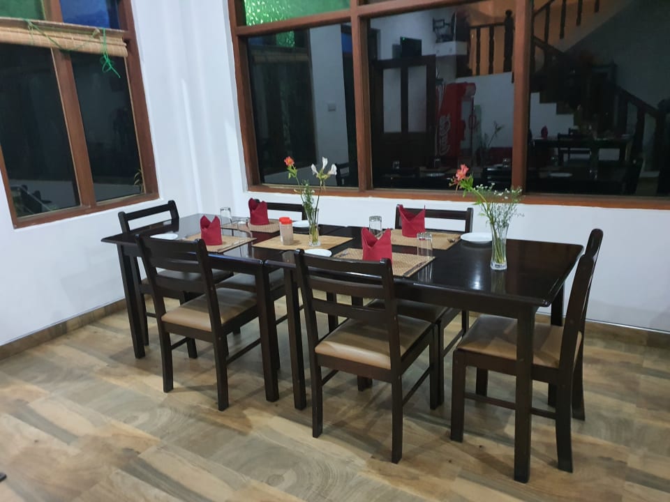 Gastro Sky Green Resort