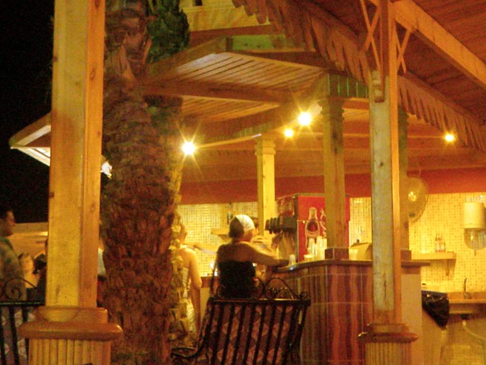 Wieczorem w hotelu Pickalbatros Alf Leila Wa Leila Resort - Neverland Hurghada