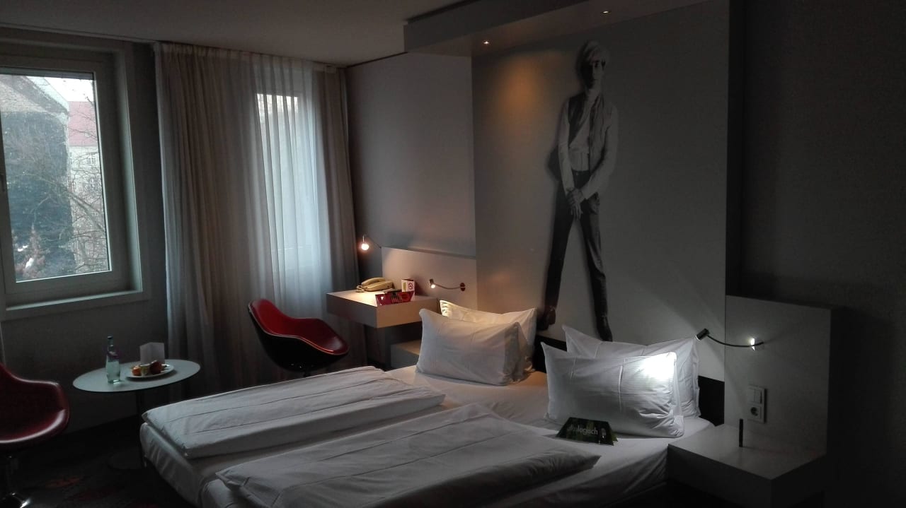 Bett Park Plaza Berlin