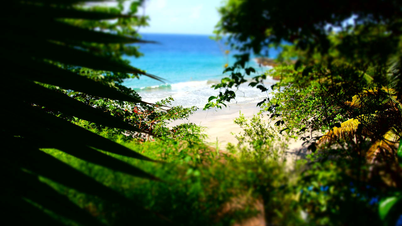 Strand Hotel Bacolet Beach Club