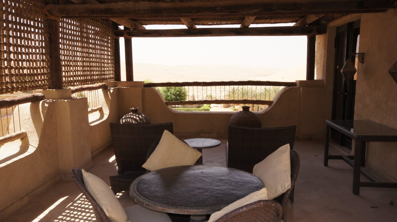 Riesige Terrasse mit herrlichem Ausblick Qasr Al Sarab Desert Resort by Anantara