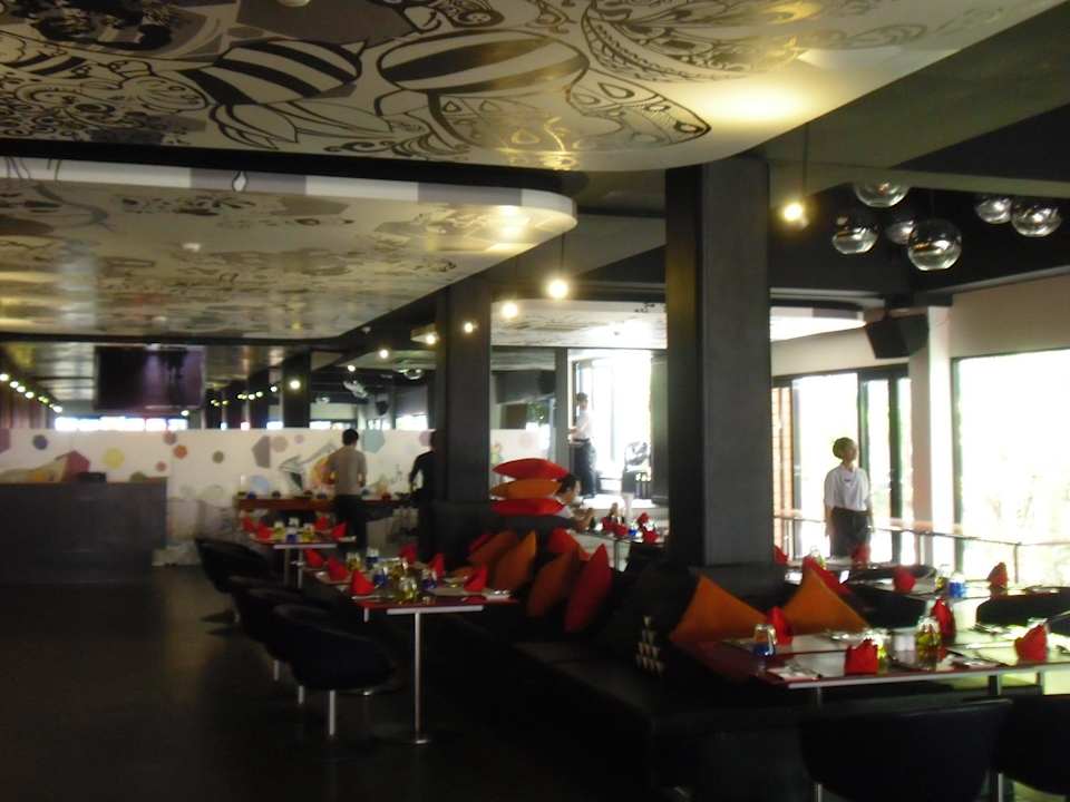 Restaurantbereich B-Lay Tong Phuket Hotel