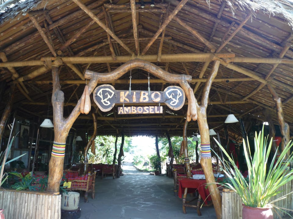 Sehr schön gemacht!  Kibo Safari Camp