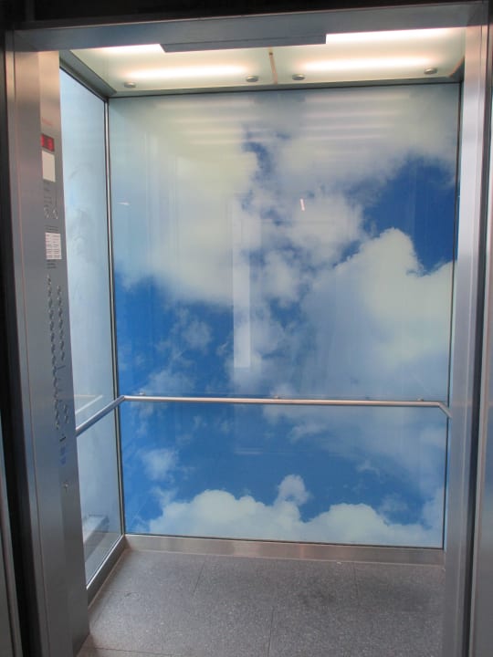 Panorama-Aufzug Radisson Blu Hotel Frankfurt