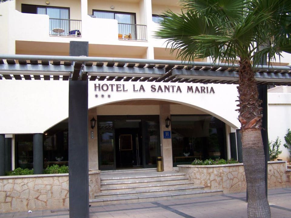 Haupteingang des Hotel´s La Santa Maria Hotel