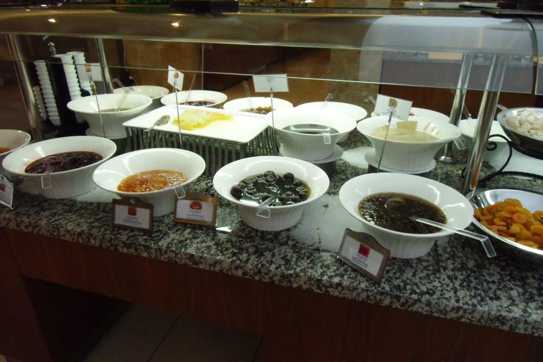 Büffet Crystal Flora Pearl Collection