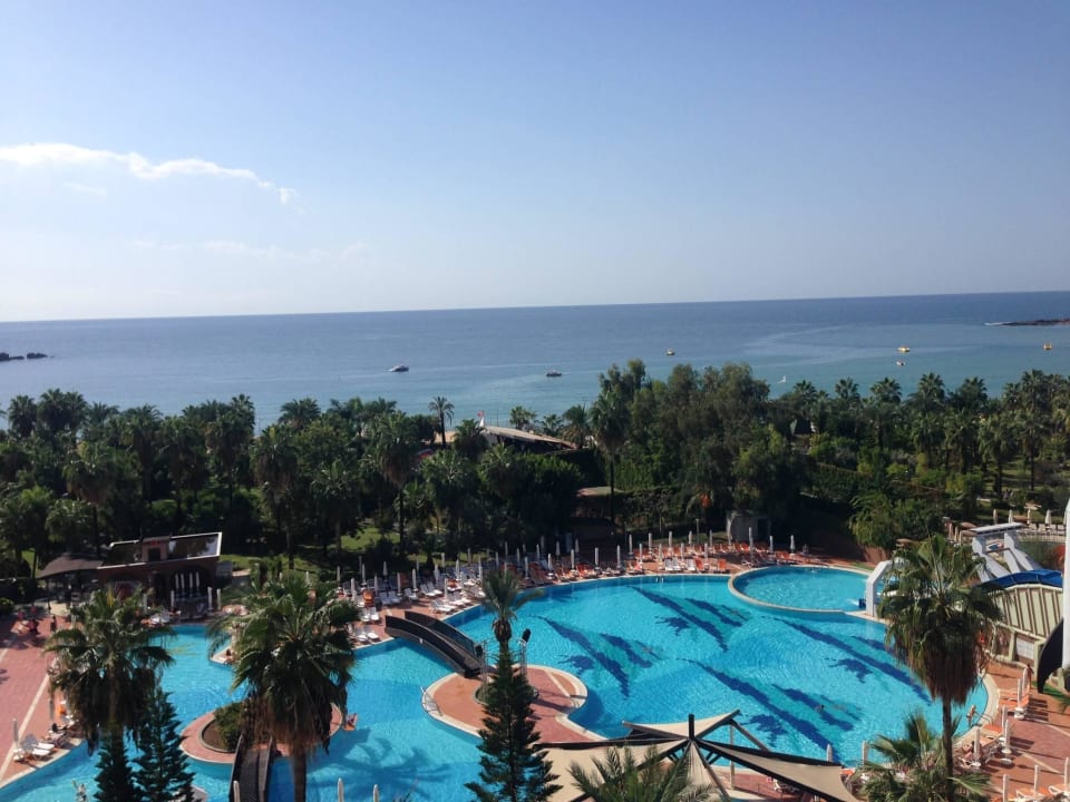 Ausblick vom Meerblickzimmer in der vierten Etage  Arycanda Kirman Premium