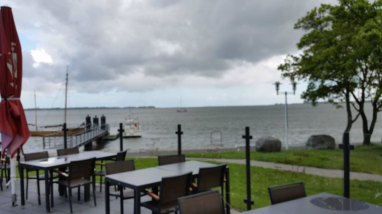 Die Terrasse des Hotels Hotel Hafenresidenz Stralsund