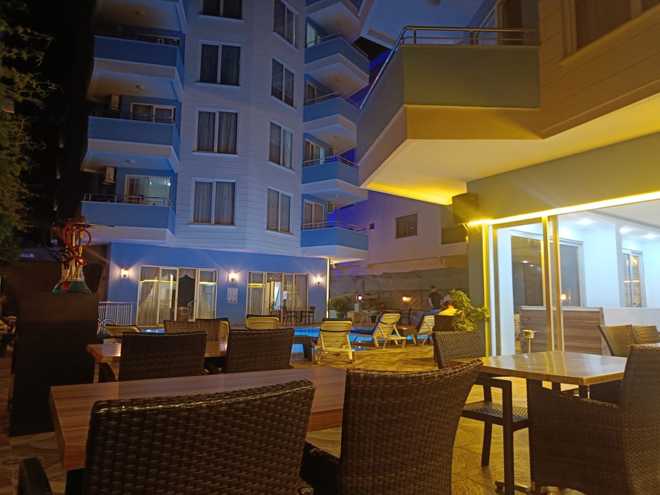 Außenansicht Hawaii Suite Beach Hotel