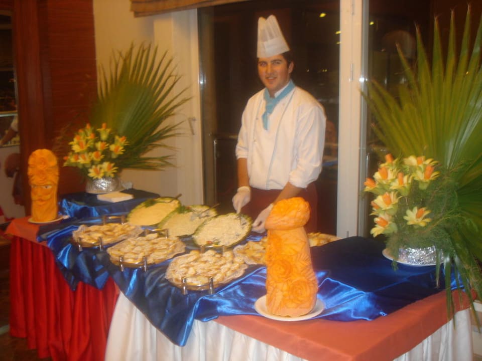 Am Eingang des Restaurants Seaden Sea World Resort & Spa