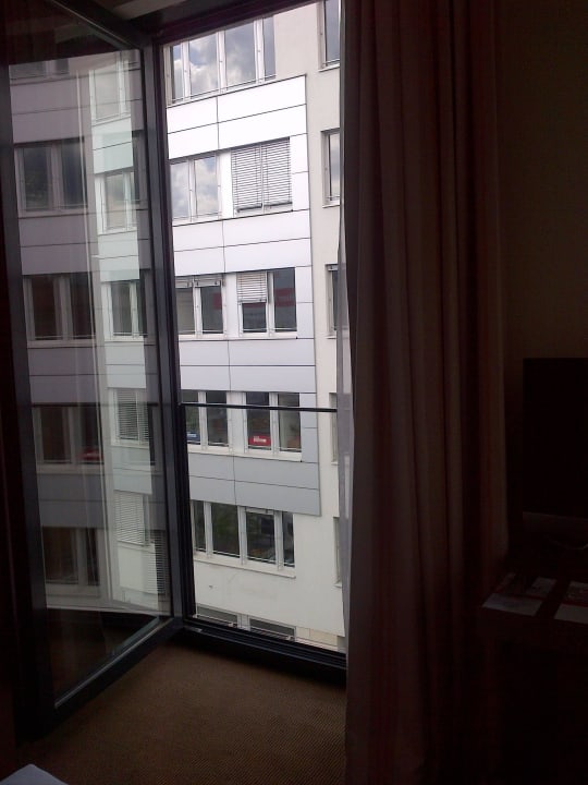 Fenster IntercityHotel Dresden