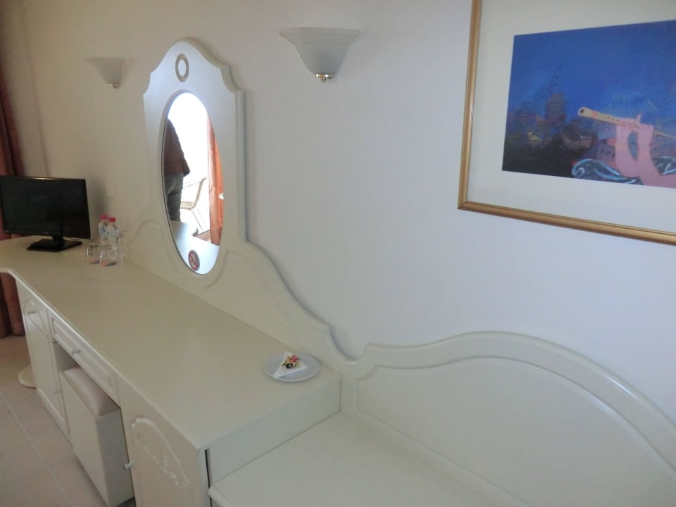 Sehr schöne stimmige Einrichtung Hotel Kalithea Mare Palace