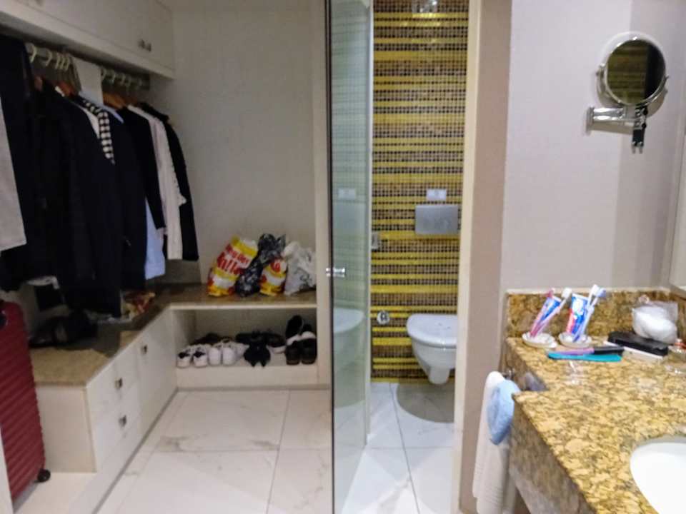 Zimmer Royal Taj Mahal Hotel