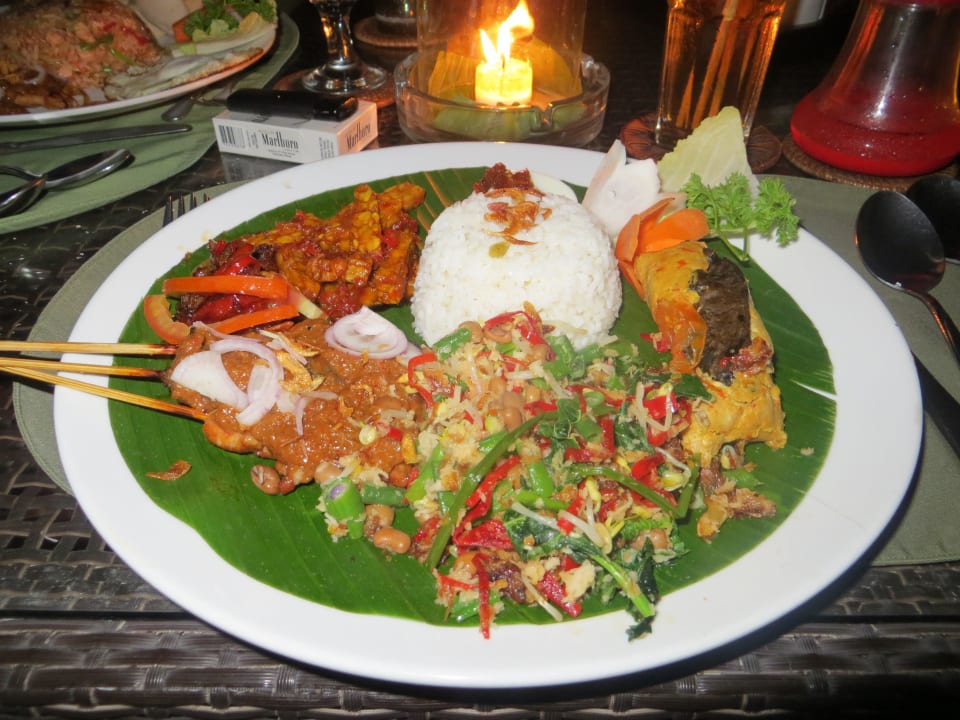 Leckeres Essen Alam Anda Ocean Front Resort & Spa