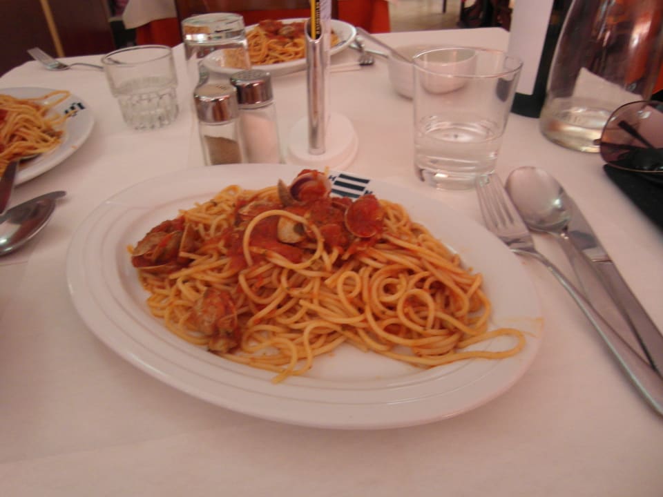 Nudeln mit Venusmuscheln Hotel Nederland