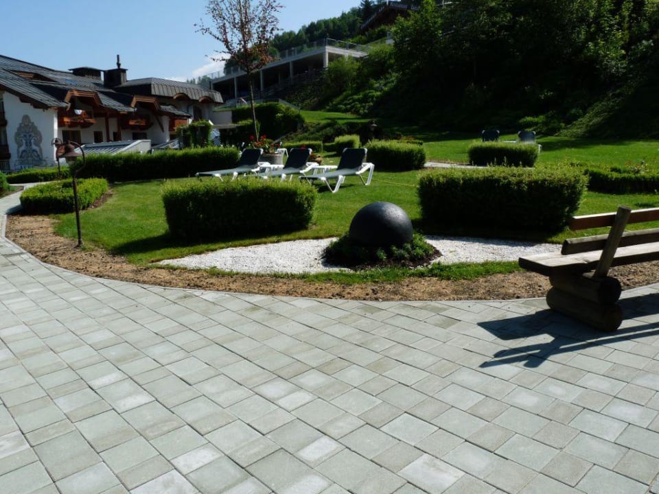 Liegewiese Alpina Alpendorf